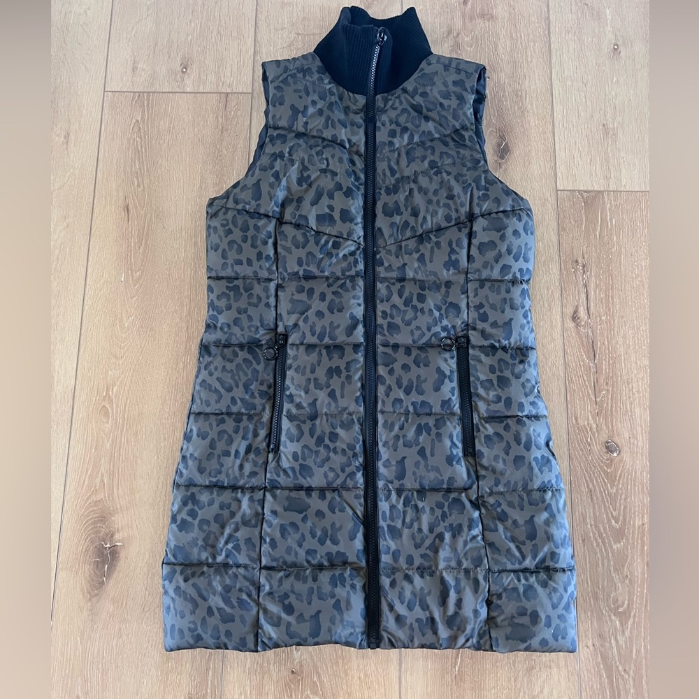 Evereve Peyton Jensen green leopard vest